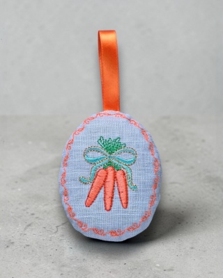 Zawieszka jajko - marchewki